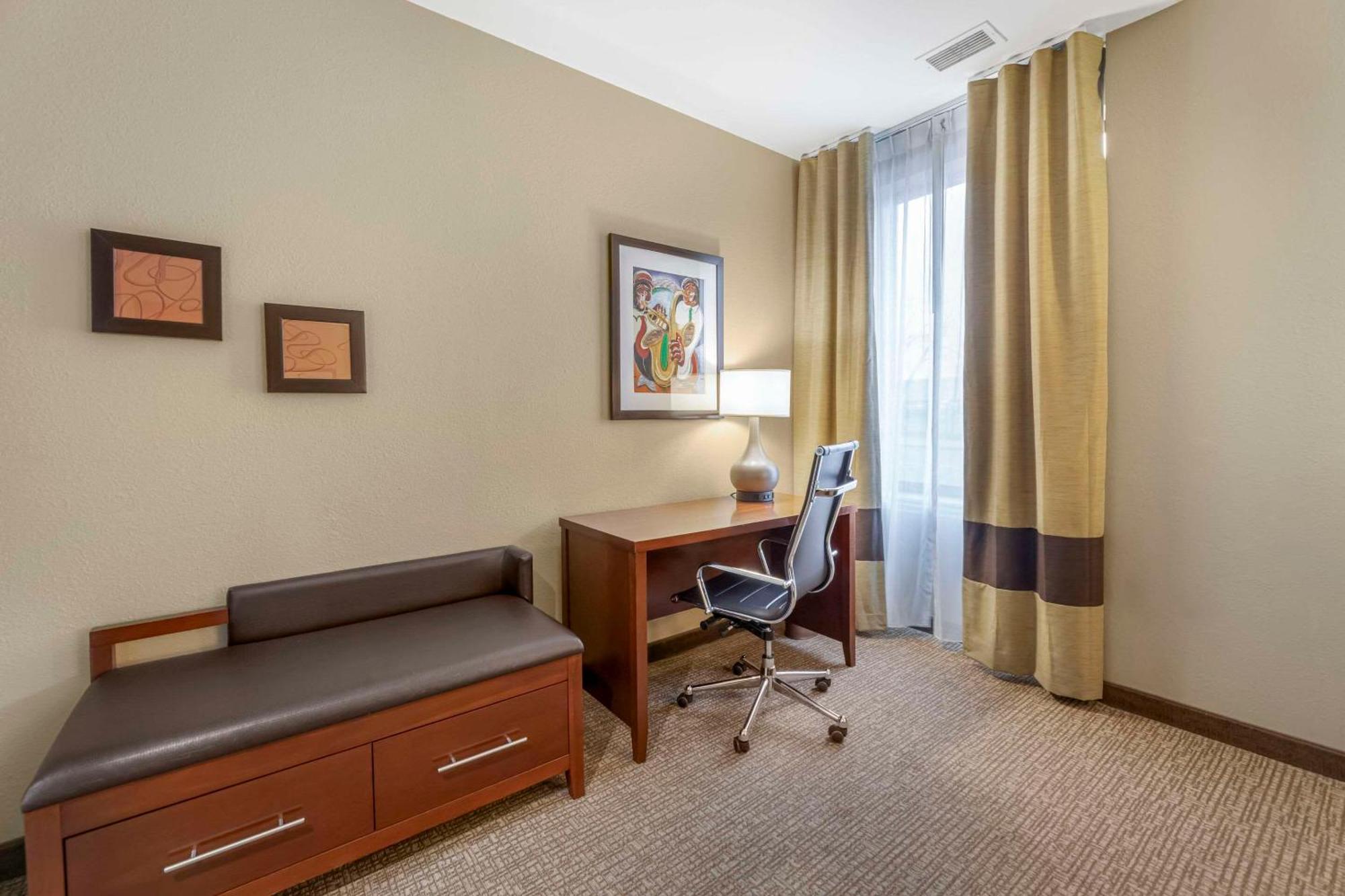 Comfort Inn Memphis Downtown Bagian luar foto