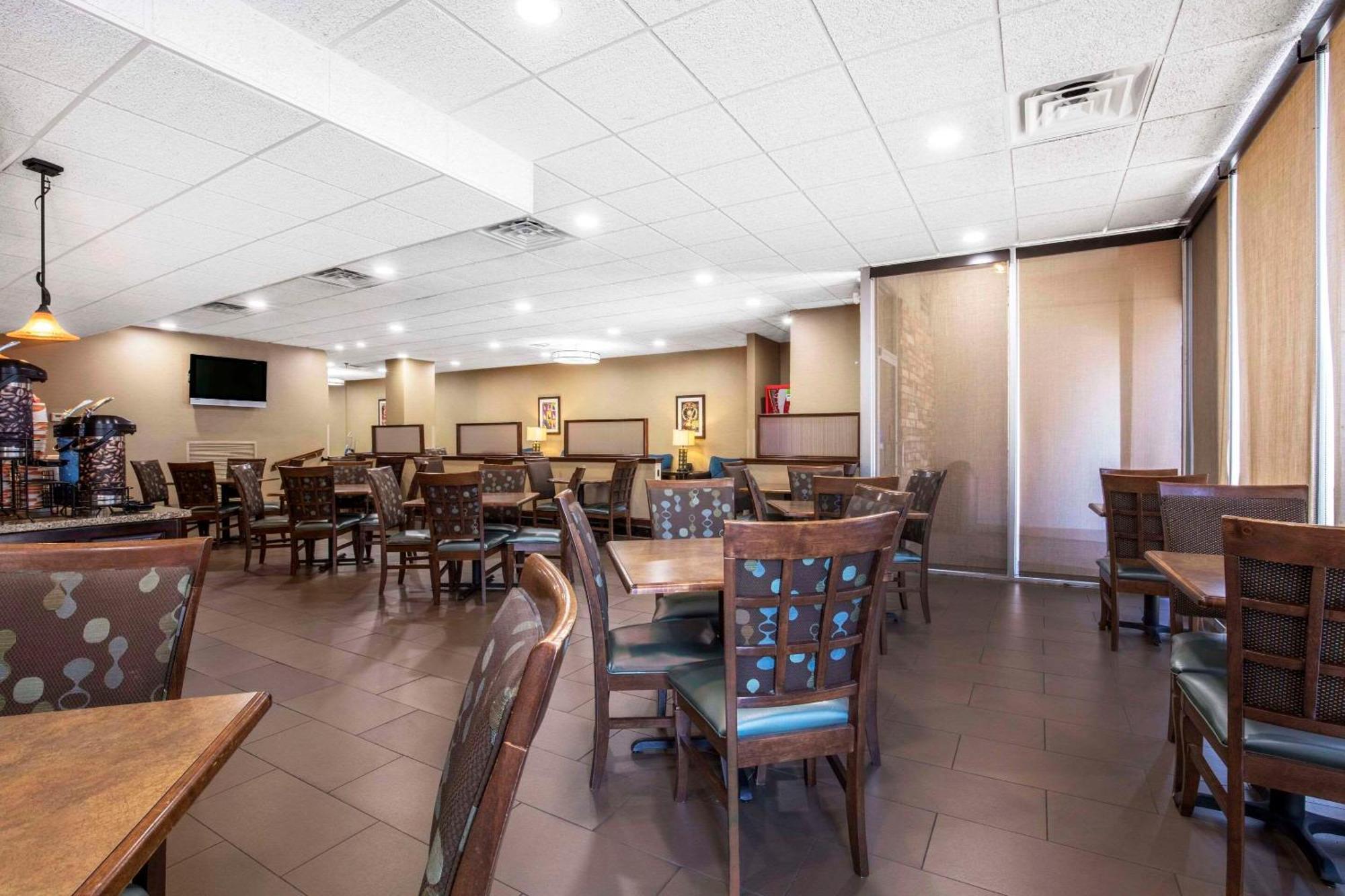 Comfort Inn Memphis Downtown Bagian luar foto