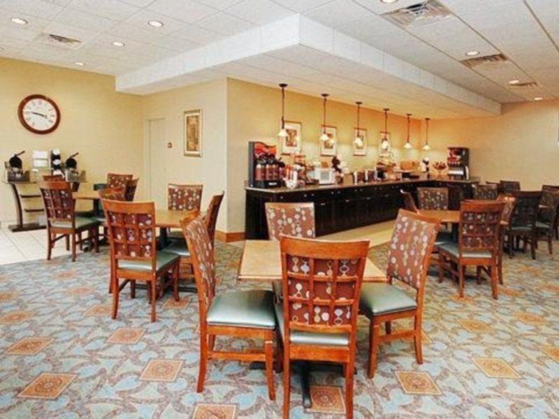 Comfort Inn Memphis Downtown Restoran foto